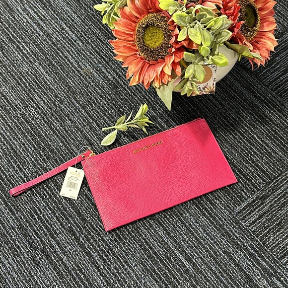 🌟 MICHAEL KORS Jet Set Large Zip Clutch Wristlet - Leather, Model D1191 🌟 - Picture 3 of 6